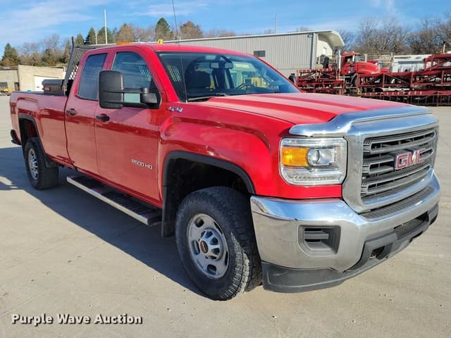 Image of GMC 2500HD equipment image 2