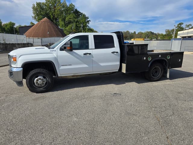 Image of GMC 3500 equipment image 4