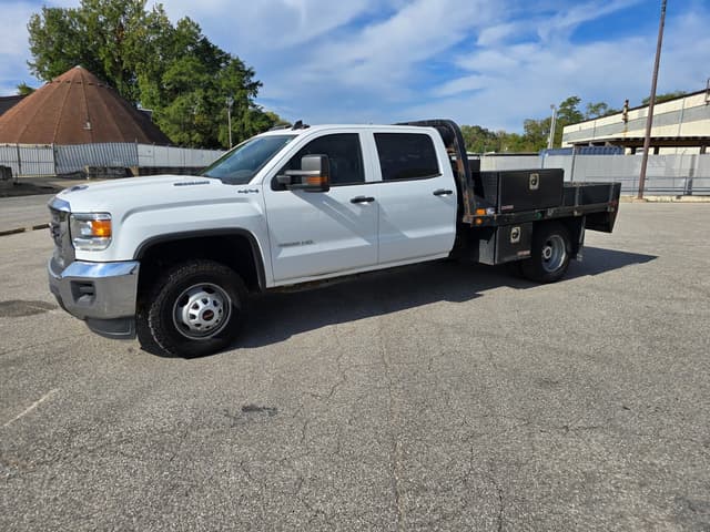 Image of GMC 3500 equipment image 3