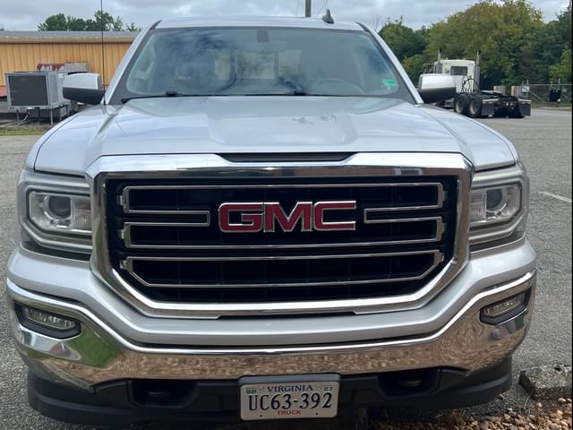 Image of GMC Sierra equipment image 3