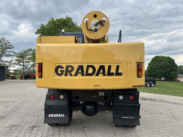 Image of Gradall XL3100 equipment image 4