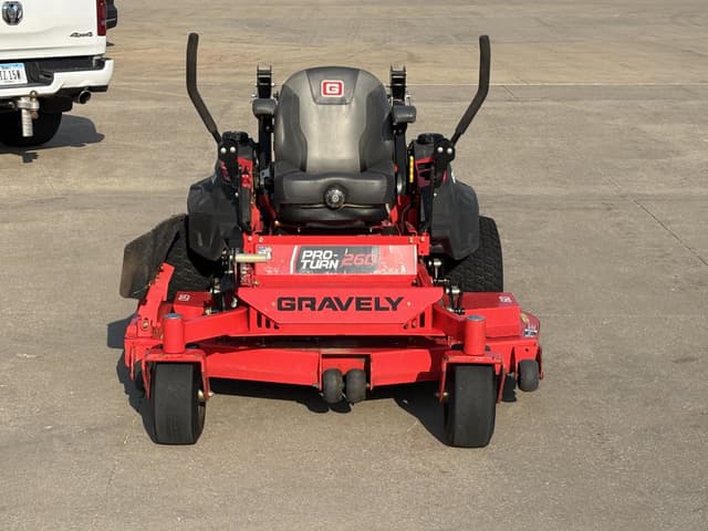Image of Gravely Pro-Turn 260 equipment image 2