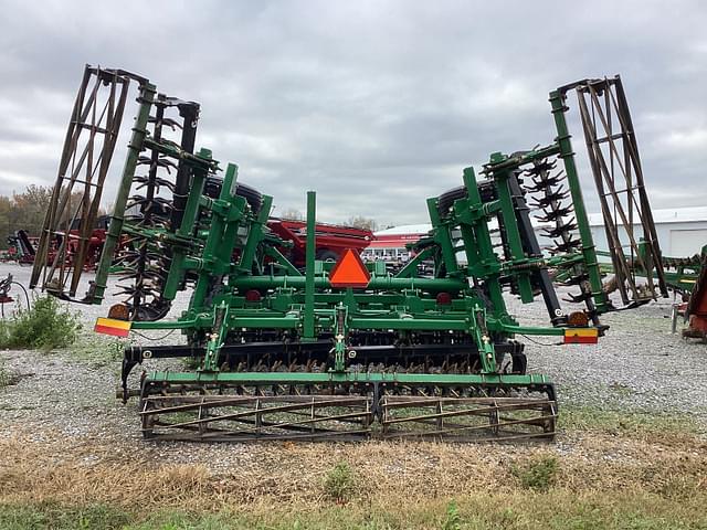 Image of Great Plains 1800TM equipment image 3