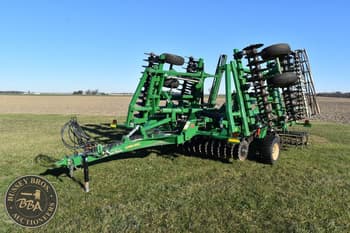 2017 Great Plains 2400TM Equipment Image0