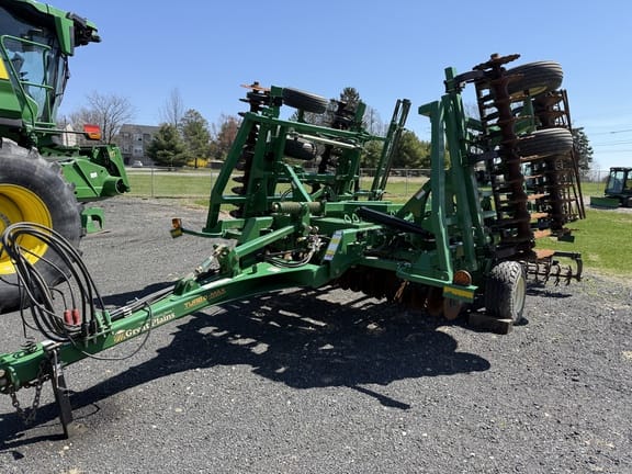 2017 Great Plains 2400TM Equipment Image0