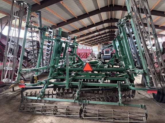 Image of Great Plains 2400TM equipment image 2