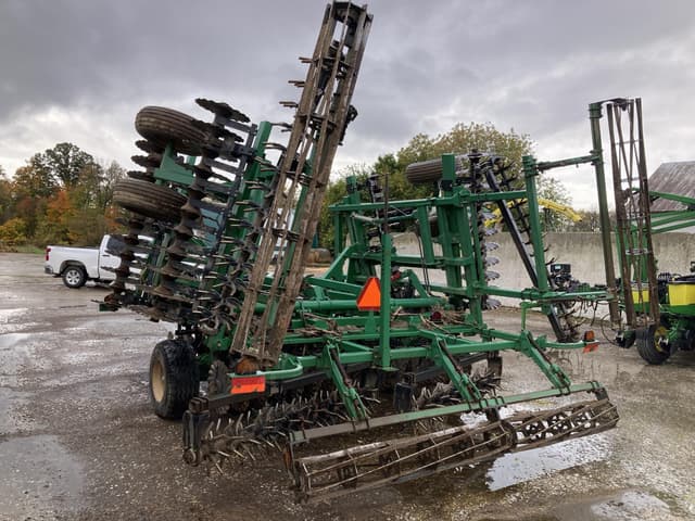 Image of Great Plains 2400TM equipment image 2