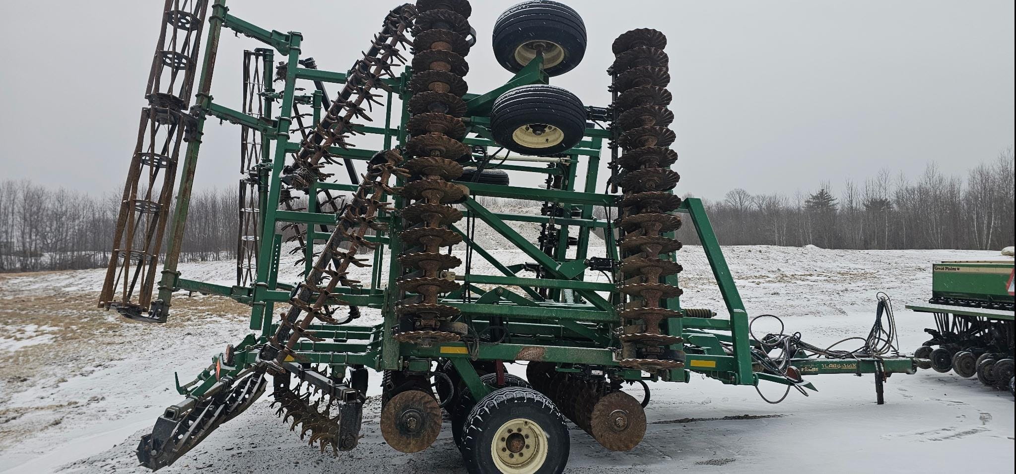 2017 Great Plains 3000TM Equipment Image0