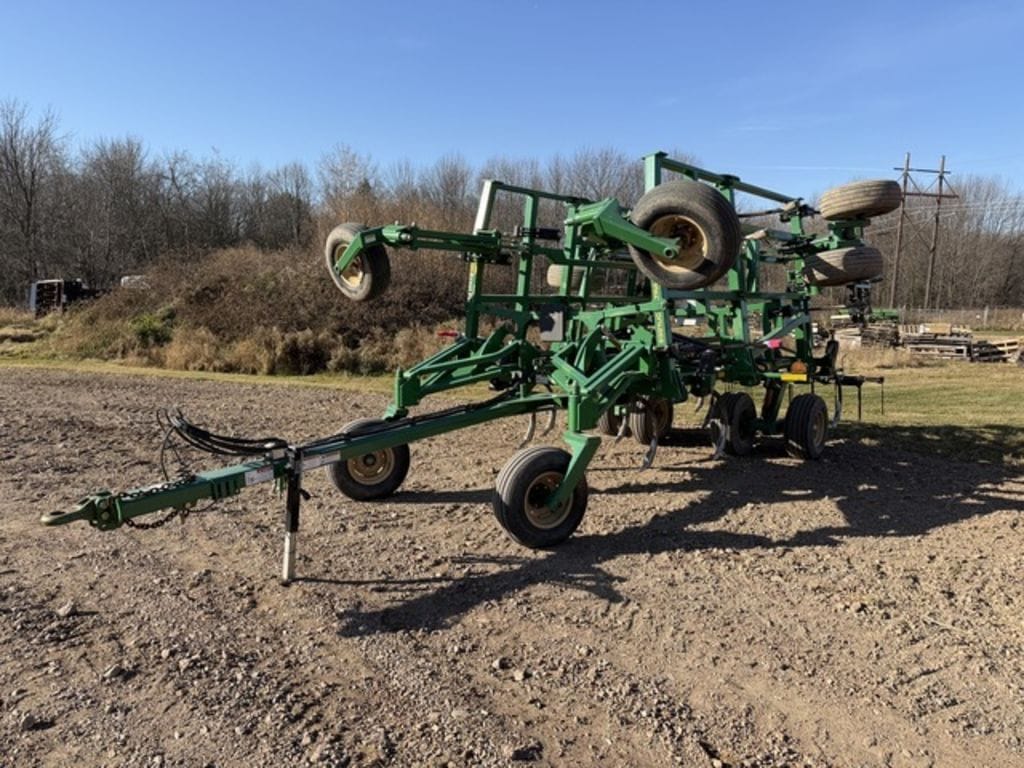 2017 Great Plains 6321UC Equipment Image0