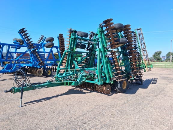 2017 Great Plains 3000TM Equipment Image0