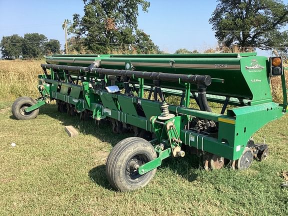 2017 Great Plains 2525A Planting Grain Drills For Sale | Tractor Zoom