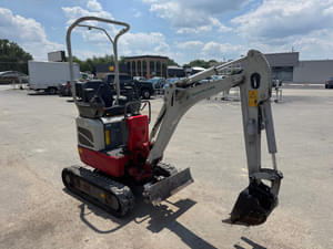 2017 Green Machine E210 Image