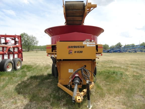 Image of Haybuster H-1130 equipment image 1