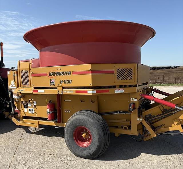 Image of Haybuster H-1130 equipment image 1