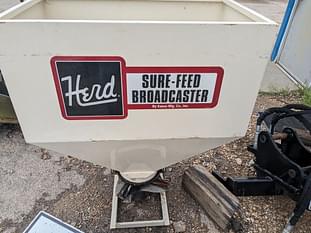 2017 Herd Sure-Feed Broadcaster Equipment Image0
