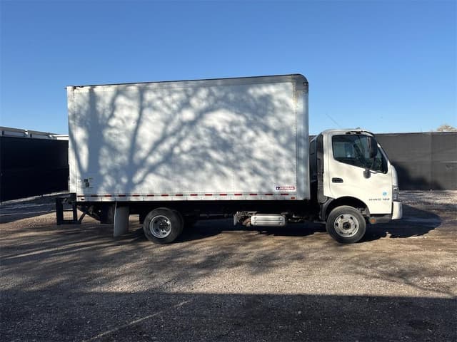 Image of Hino 155 equipment image 3