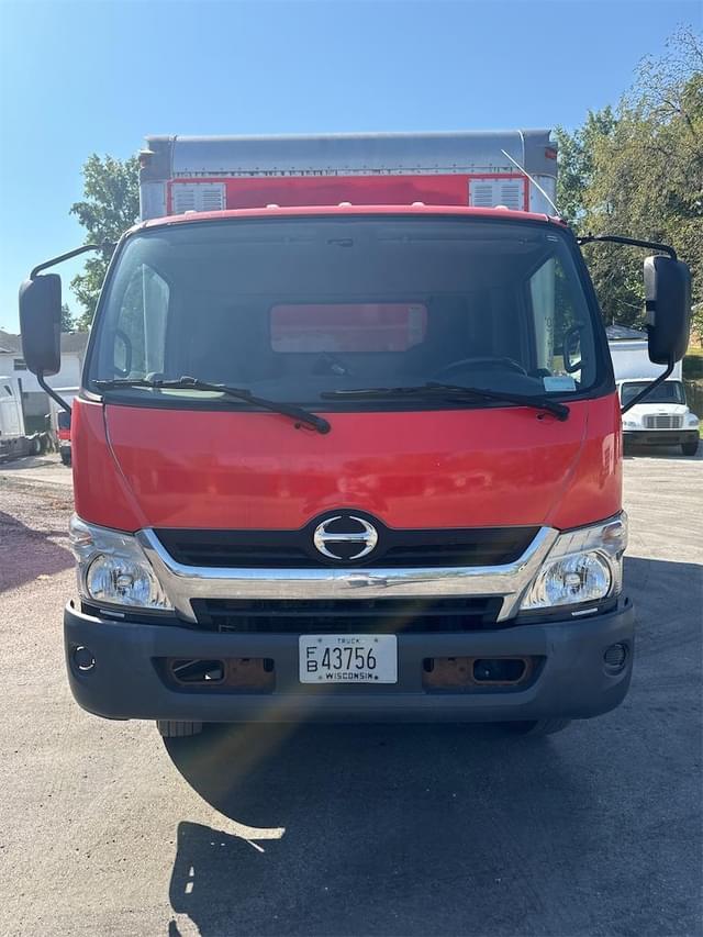 Image of Hino 195 equipment image 1