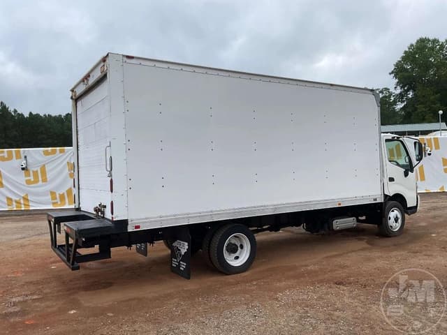 Image of Hino 195 equipment image 4