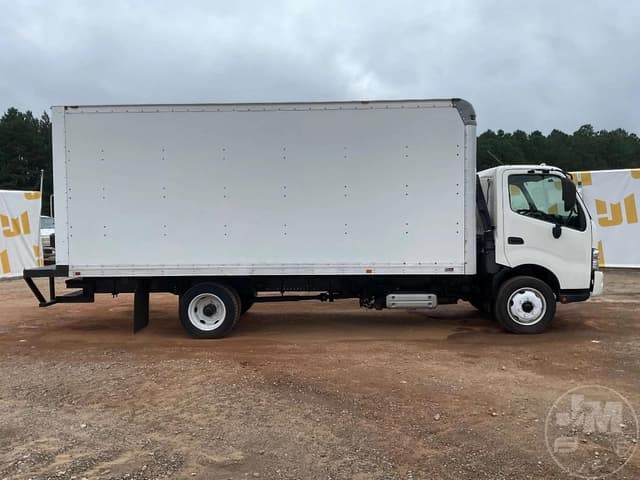 Image of Hino 195 equipment image 3