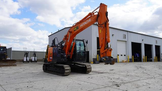 Image of Hitachi ZX135US-6 equipment image 3