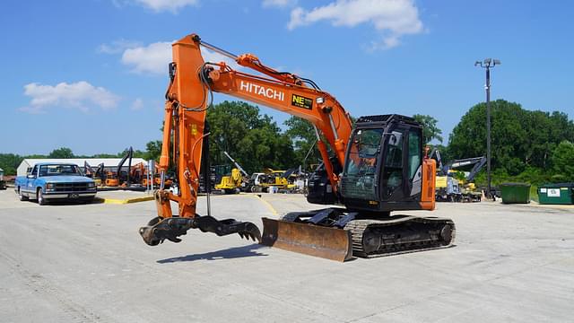 Image of Hitachi ZX135US-6 equipment image 2