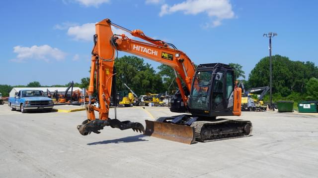 Image of Hitachi ZX135US-6 equipment image 2