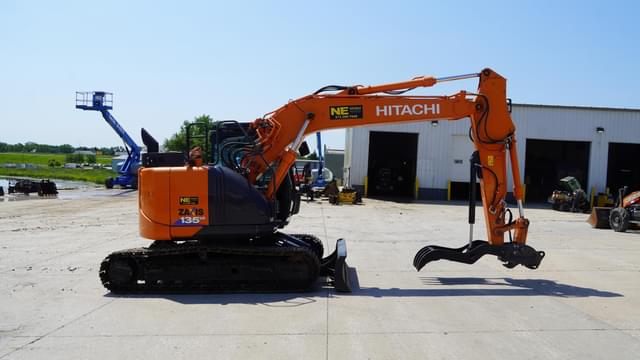 Image of Hitachi ZX135US-6 equipment image 4