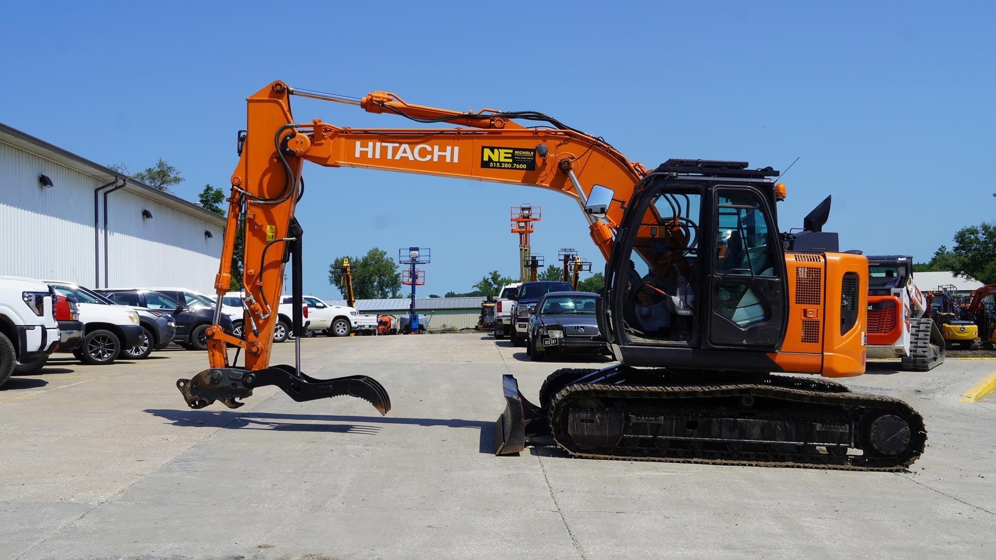 2017 Hitachi ZX135US-6 Equipment Image0