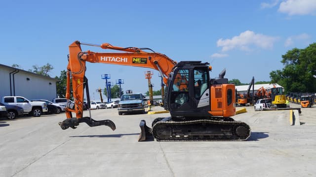 Image of Hitachi ZX135US-6 equipment image 1