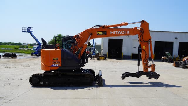 Image of Hitachi ZX135US-6 equipment image 3