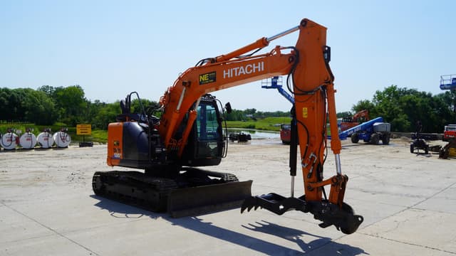 Image of Hitachi ZX135US-6 equipment image 2