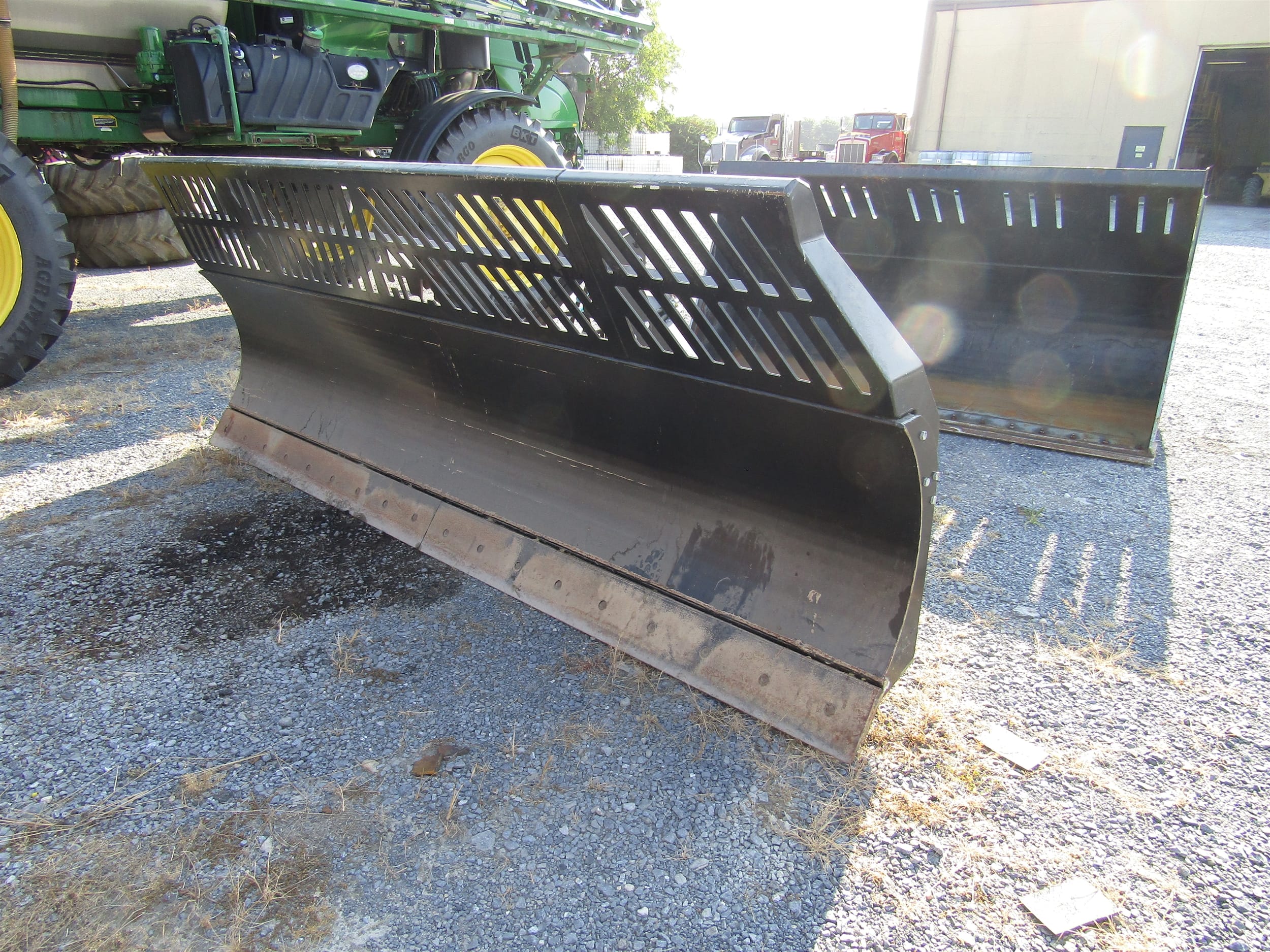 2017 HLA FB12AO600 Equipment Image0