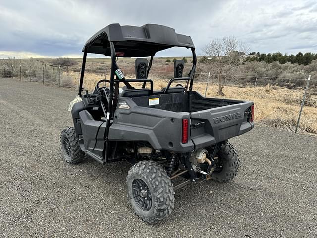 Image of Honda Pioneer 700 equipment image 2