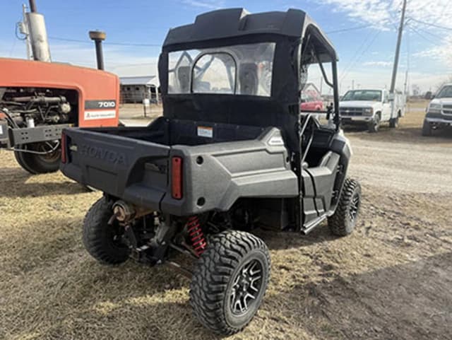 Image of Honda Pioneer 700 equipment image 1