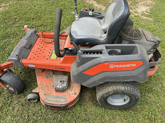 Image of Husqvarna Z248F equipment image 1