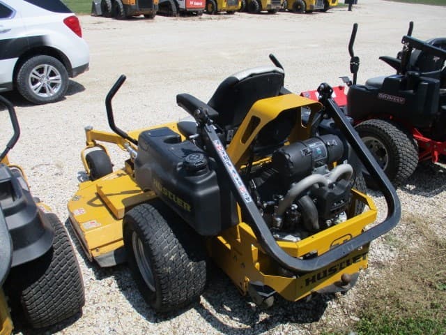 Image of Hustler Super Z equipment image 4