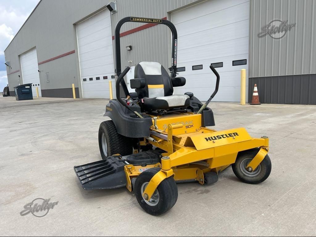 2017 Hustler FasTrak Equipment Image0