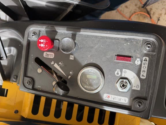 Image of Hustler Raptor SDX equipment image 4