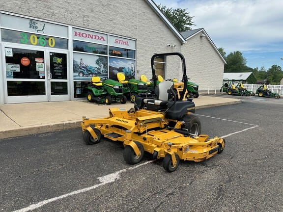 2017 Hustler Super 104 Equipment Image0