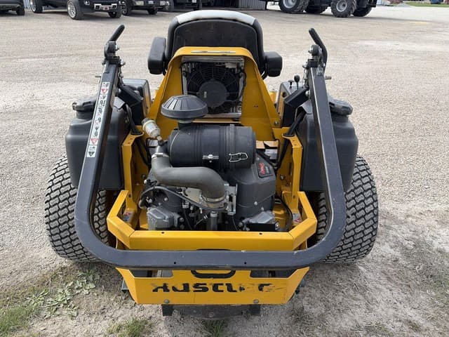 Image of Hustler Super Z equipment image 2