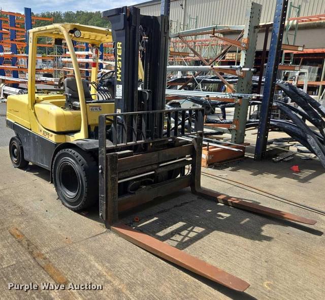 Image of Hyster H110FT equipment image 2