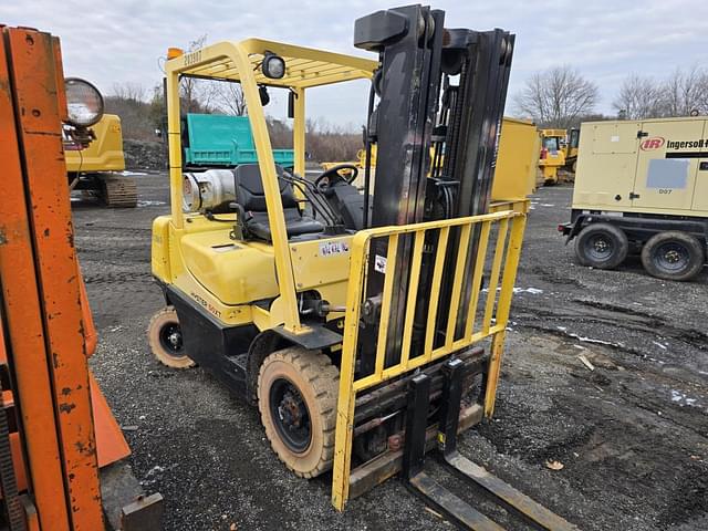 Image of Hyster H50XT equipment image 2