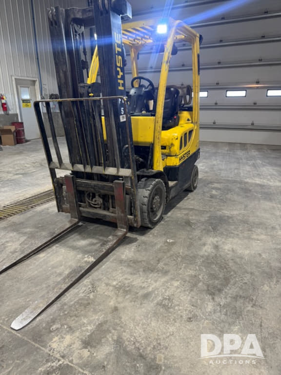 Image of Hyster S50FT equipment image 4