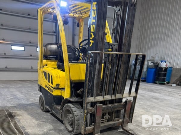 2017 Hyster S50FT Equipment Image0