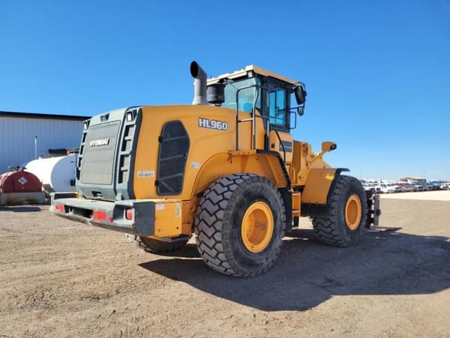 Image of Hyundai HL960 equipment image 4