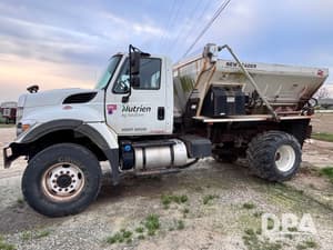 2017 International 7400 Image