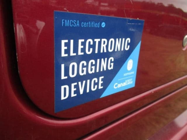 Image of International ProStar Plus 122 equipment image 3