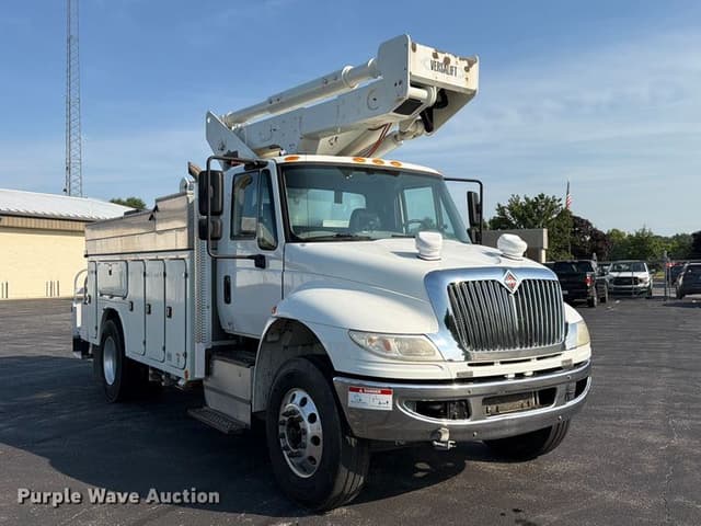 Image of International 4300 equipment image 2
