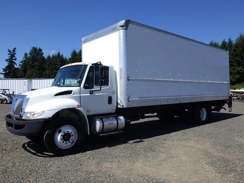 2017 International 4300 SBA Equipment Image0