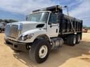 2017 International 7400 Image